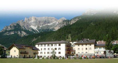 Soggiorno Dolomiti Mazzin Esterno foto